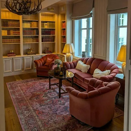 Manor House With Panoramic Views Of Jotunheimen *